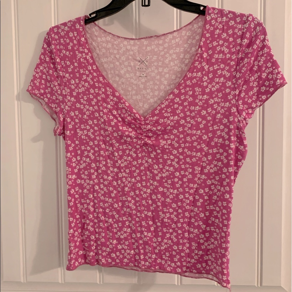 Pacsun pink short sleeve pink top with white floral print